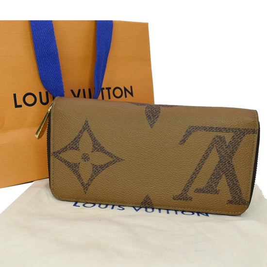 New Authentic Louis Vuitton Giant Monogram Reverse Canvas Zippy Wallet