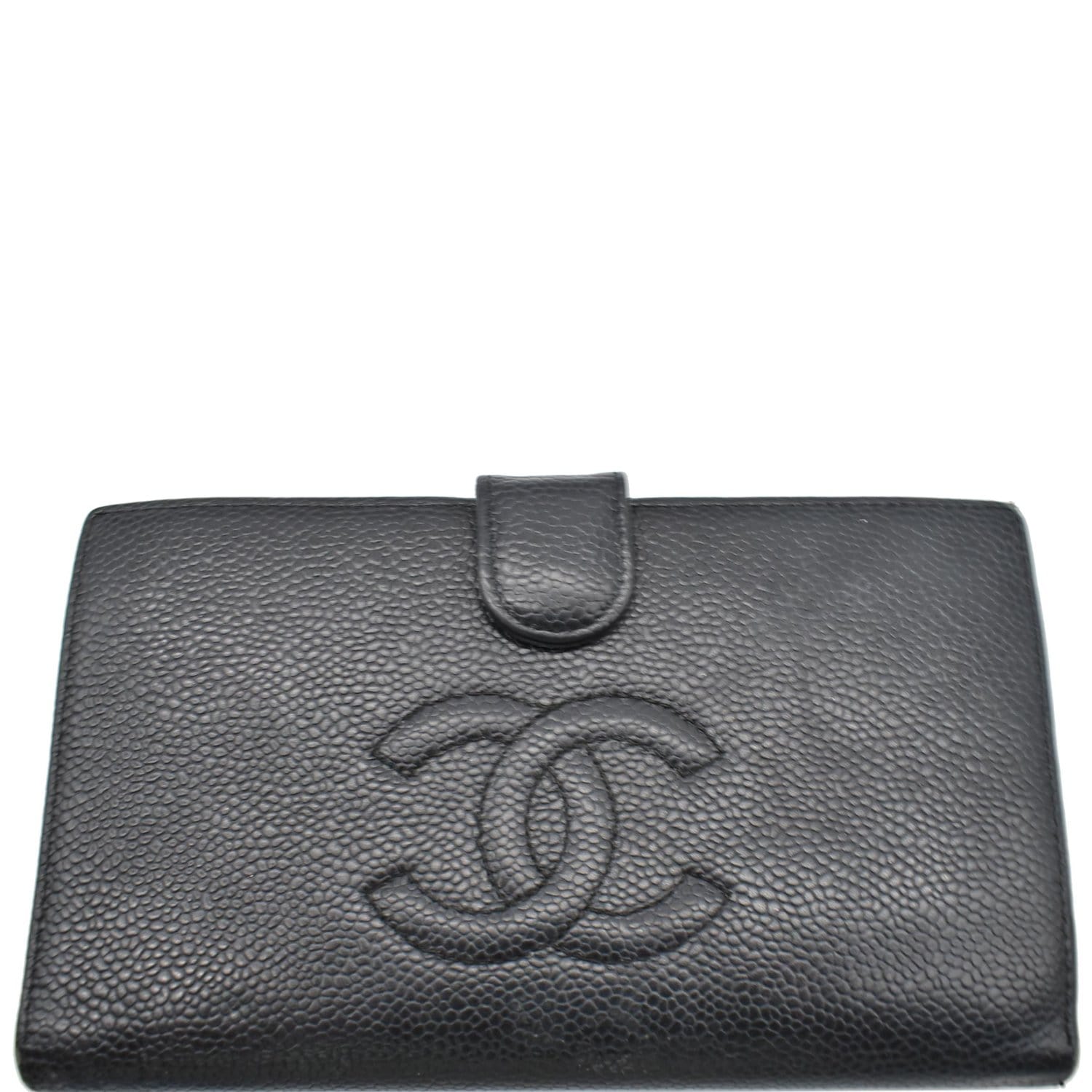 Pre-Owned Chanel Boy Zip Wallet 