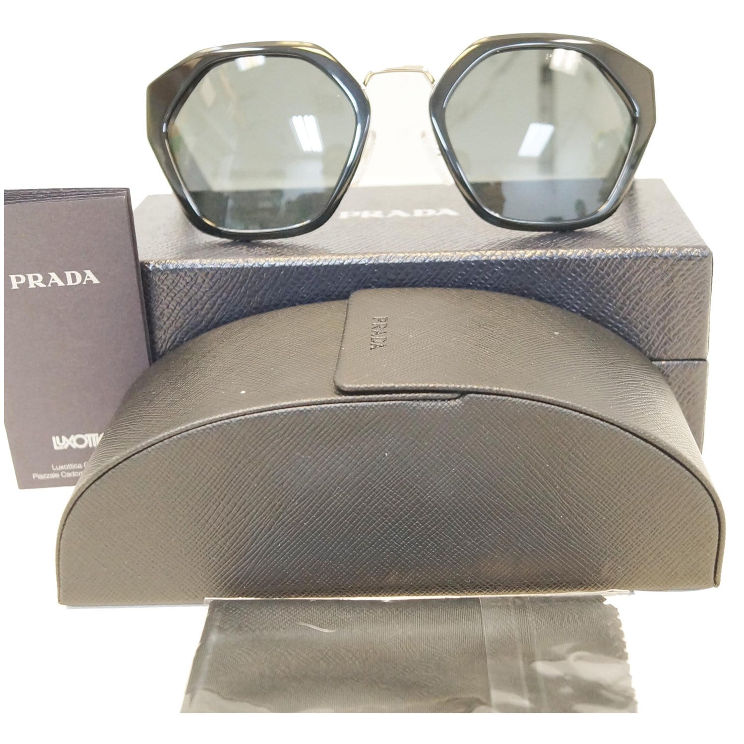 Prada Black Sunglasses for Women with its Case and Box