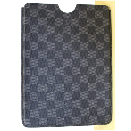 Sold at Auction: AUTHENTIC LOUIS VUITTON DAMIER GRAPHITE CANVAS IPAD MINI2  CASE