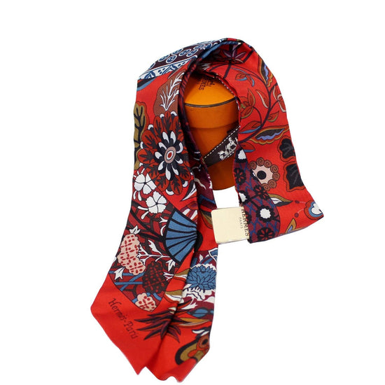 Scarves, Shawls, Twillies – Luxury Labels