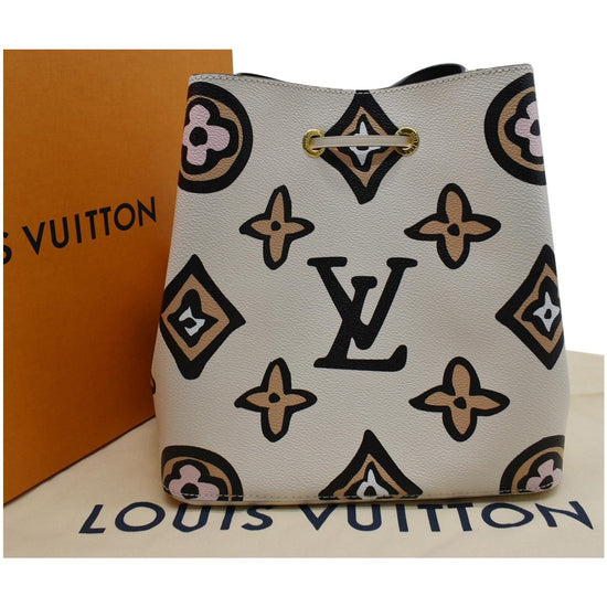 LOUIS VUITTON WILD AT HEART NEO NOE BAG CREME NEONOE GIANT MONOGRAM ANIMAL  PRINT