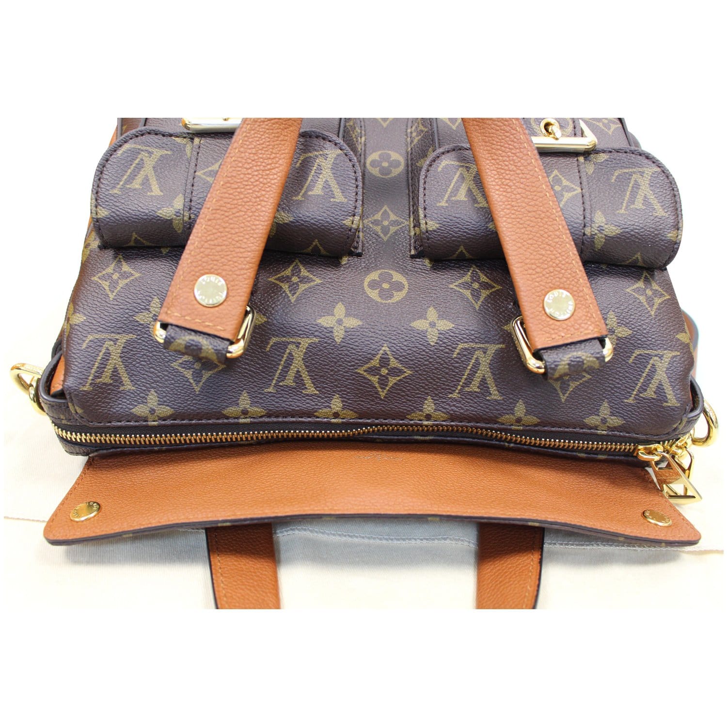 LOUIS VUITTON Manhattan NM Monogram Canvas Shoulder Bag Caramel