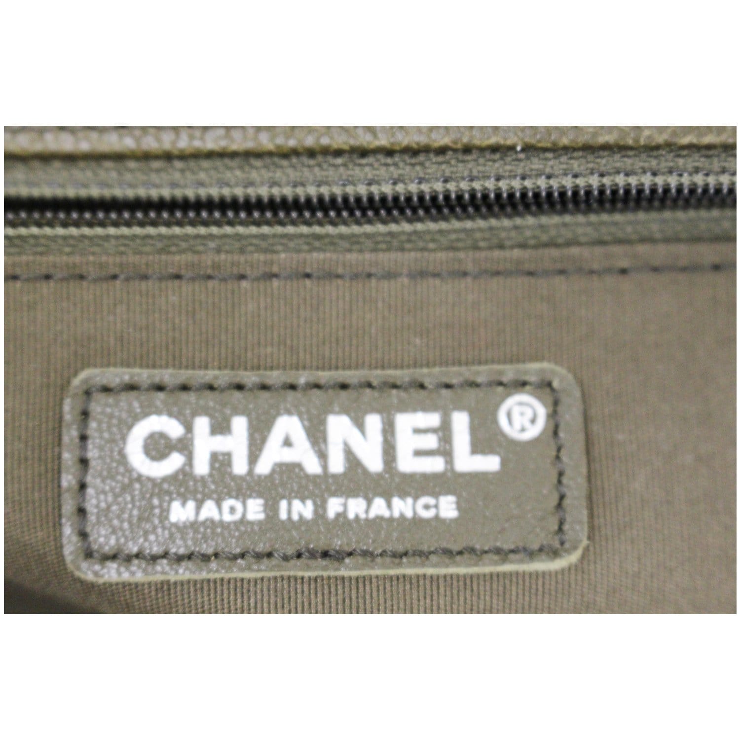 HOW TO SPOT A FAKE CHANEL LE BOY NEW MEDIUM OLD GOLD HARDWARE CAVIAR  LEATHER  BAG REVIEW