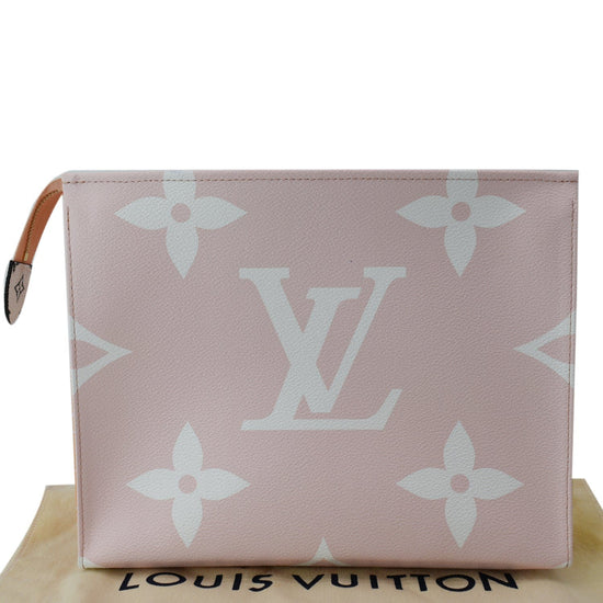 Louis Vuitton SOLD OUT Monogram Giant Raffia Toiletry 26 Cosmetic