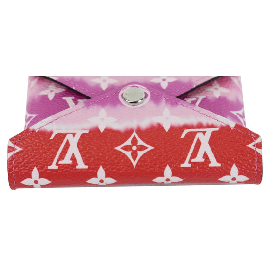 Louis Vuitton Pink Tie Dye Monogram Escale Kirigami GM Pouch Envelope  ref.318964 - Joli Closet