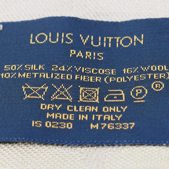 LV Beige Monogram Giant Shawl MP2382 in 2023  Louis vuitton scarf, Louis  vuitton, Vuitton