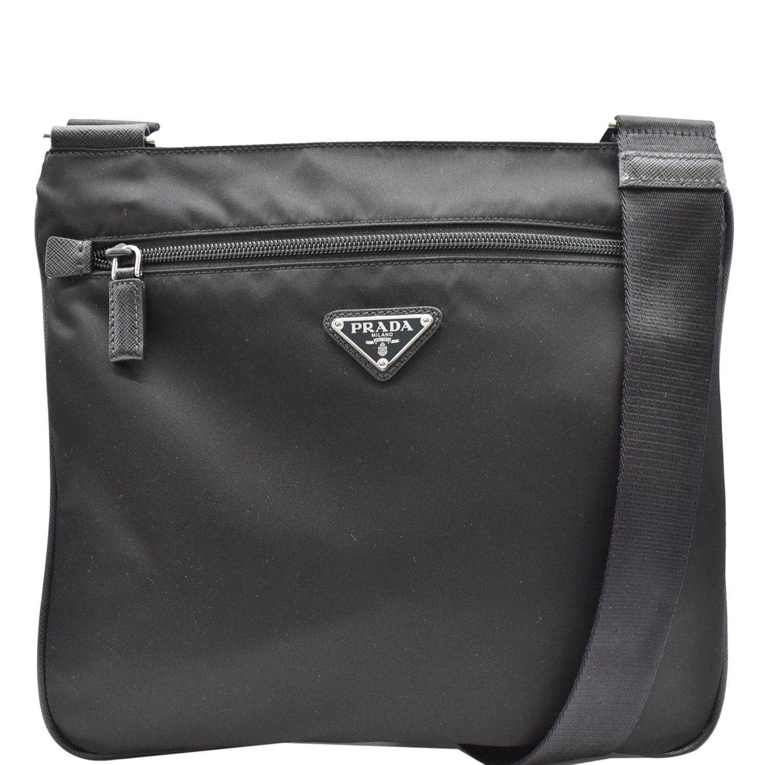3 ways to style the black saffiano leather Prada Re-Edition purse🖤 wh, Prada Nylon Bag