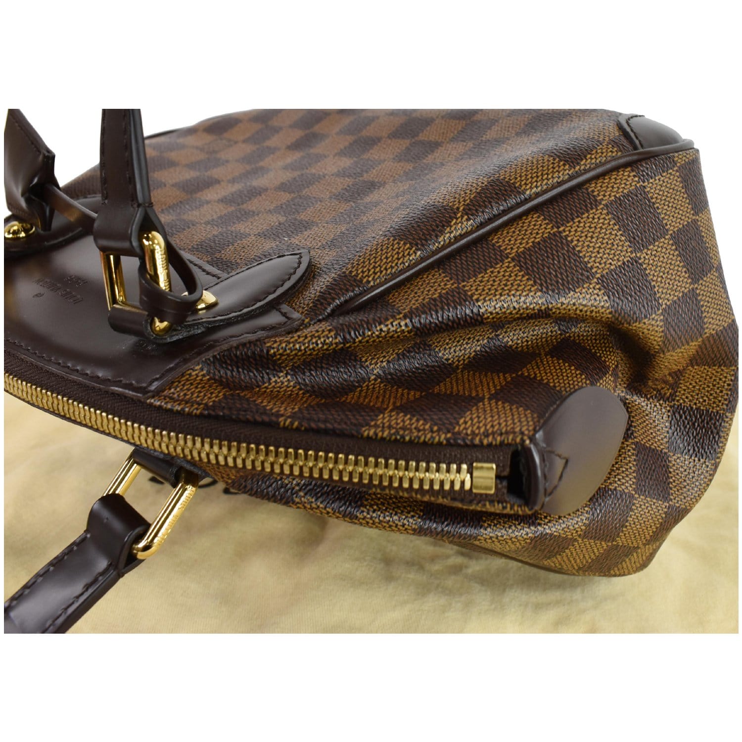 Louis Vuitton Damier Bucket Bag with Insert For Sale at 1stDibs