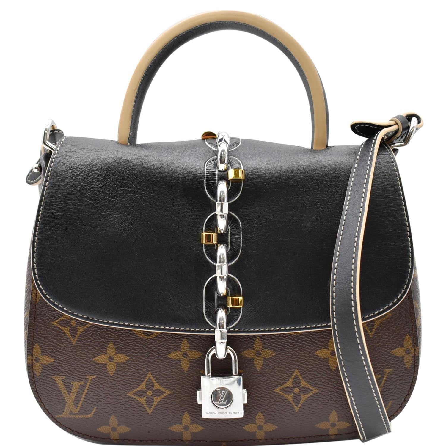 vuitton chain shoulder bag