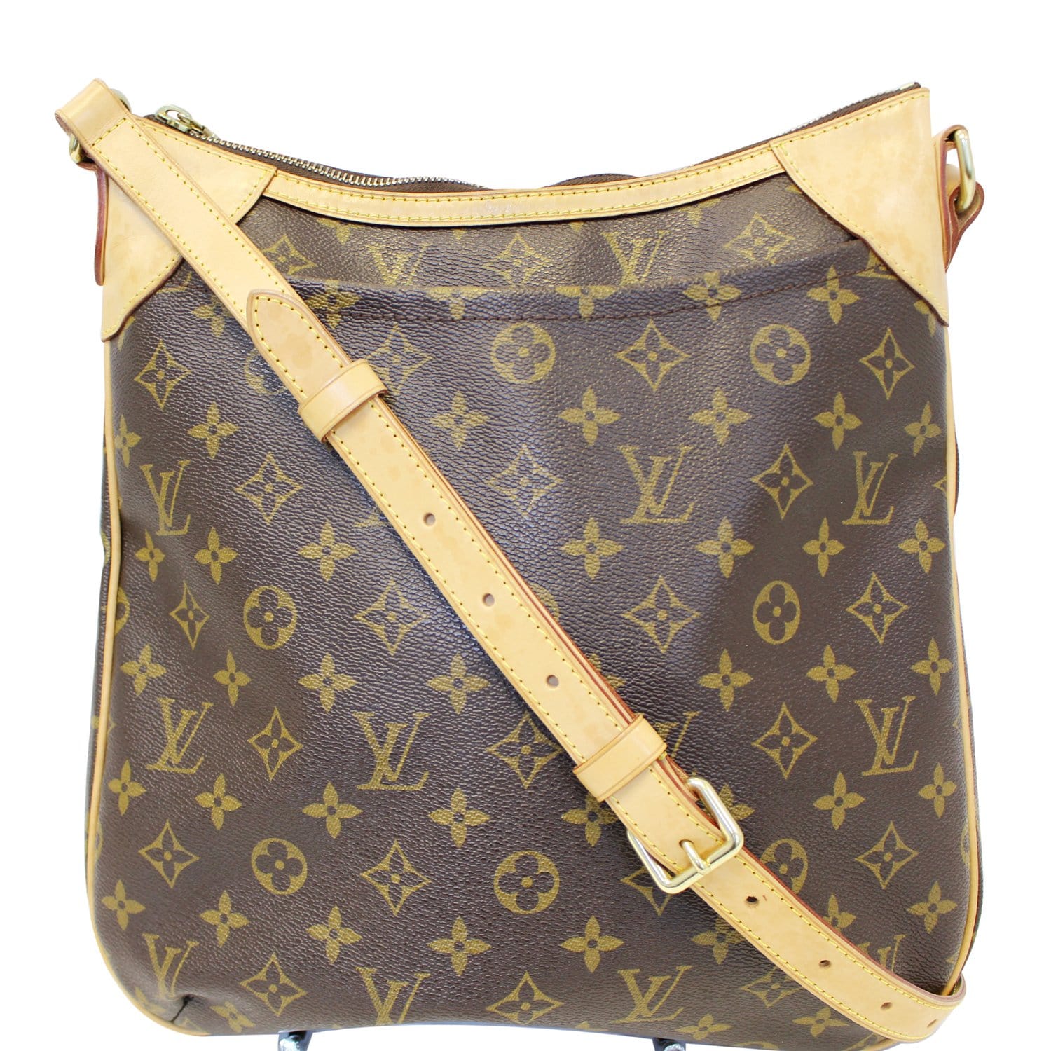 Odeon MM Monogram in 2023  Monogram, Daily bag, Louis vuitton odeon