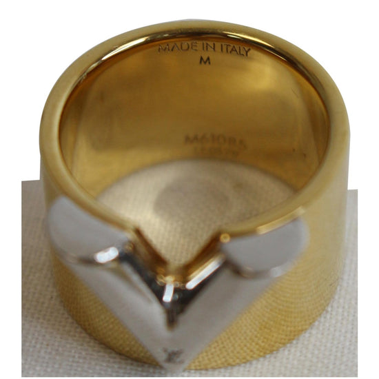 Essential v ring Louis Vuitton Gold size 7 ¼ US in Metal - 30547646