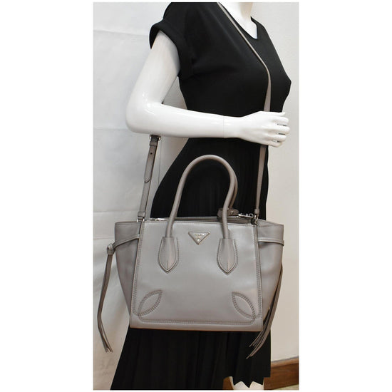 Prada Saffiano Grey Leather ref.902558 - Joli Closet