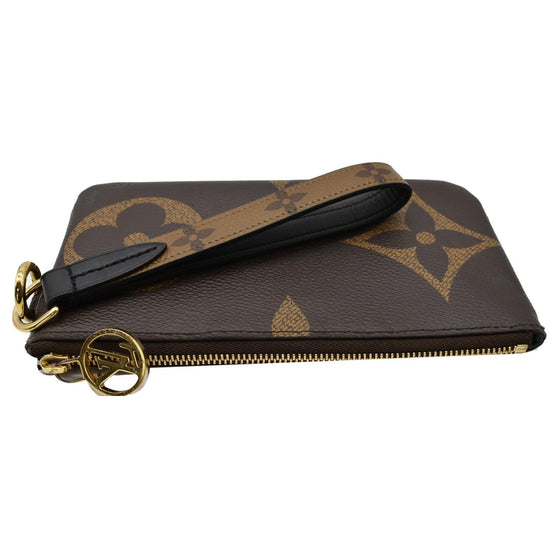 LOUIS VUITTON Reverse Monogram Giant Trio Pouch 1281212