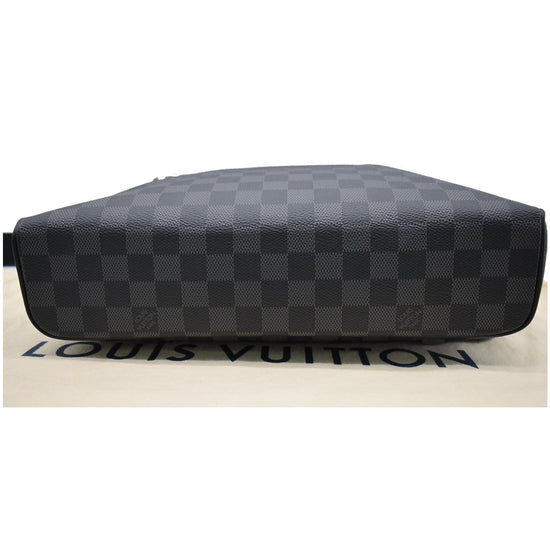 LOUIS VUITTON Monogram Eclipse District MM 1227390