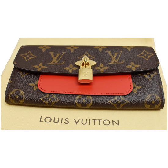 Louis Vuitton Monogram Canvas Flower Lock Compact Wallet (SHF-18992) –  LuxeDH