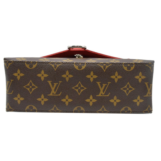 Louis Vuitton - Authenticated Saint Michel Handbag - Leather Red Plain for Women, Very Good Condition