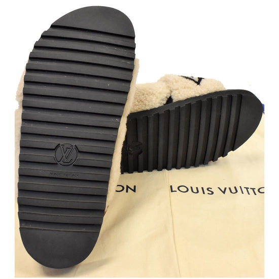Beige LV Louis Vuitton Paseo Flat Comfort Shearling Fur Mules Slippers Size  40
