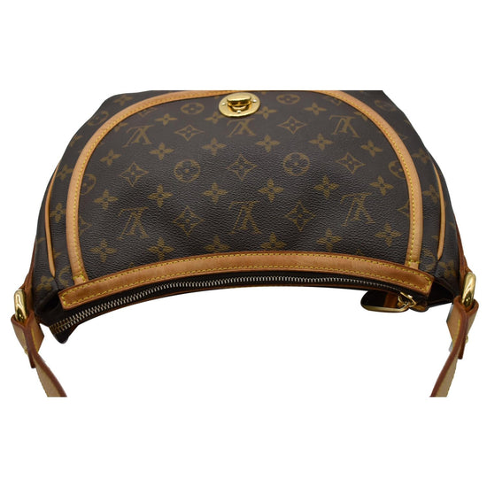 Brendan Reid Imaging - Louis Vuitton Tulum PM Monogram Shoulder Bag.  Excellent Condition