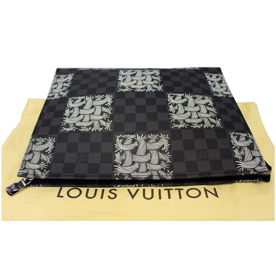 LOUIS VUITTON CHRISTOPHER NEMETH JOUR POCHETTE GM IN DAMIER GRAPHITE -  Still in fashion