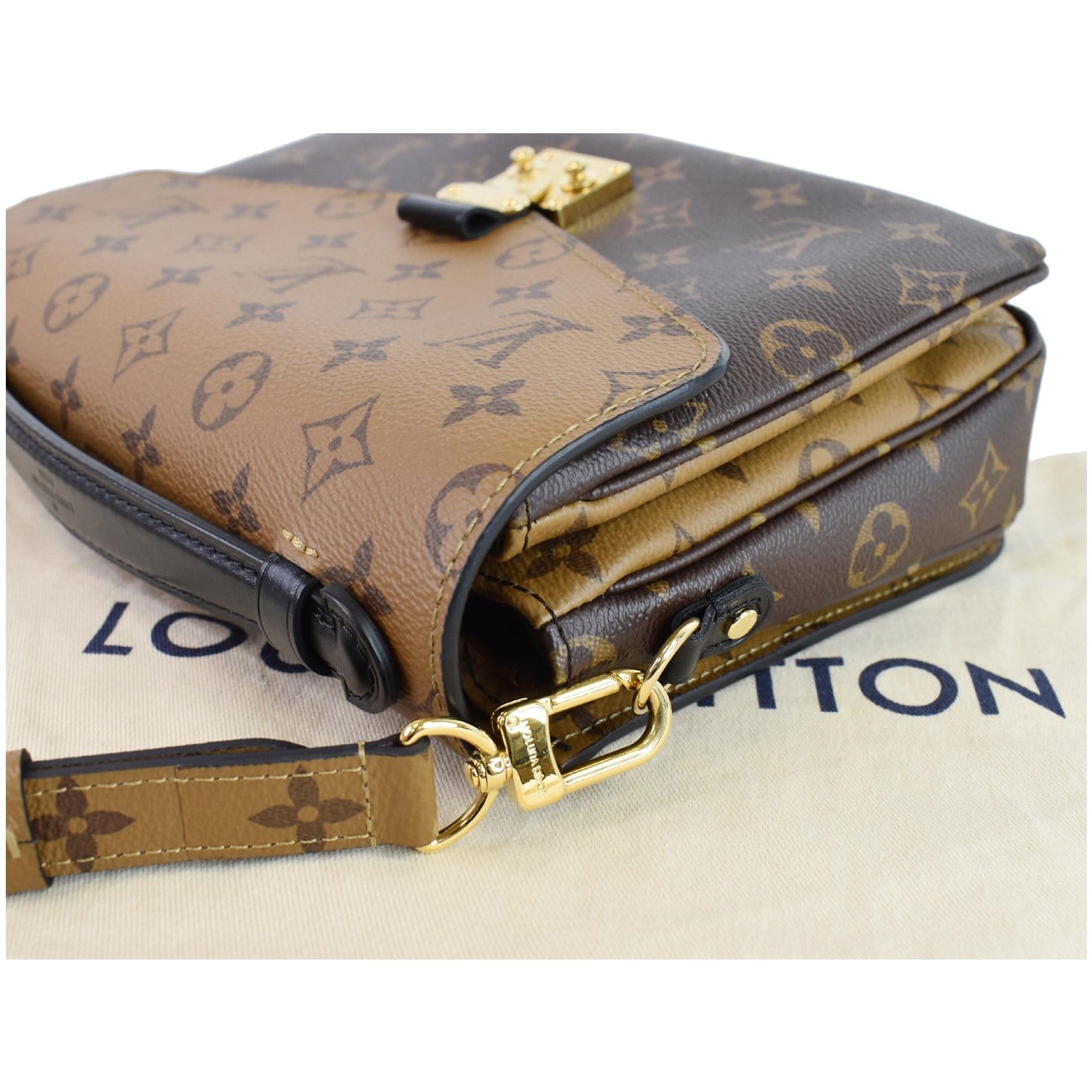 LOUIS VUITTON Reverse Monogram Pochette Metis 160650