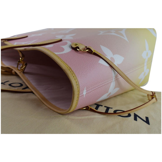 LOUIS VUITTON Monogram Giant Neverfull MM Visor Pool Tote Bag M45680 Pink  Ladies