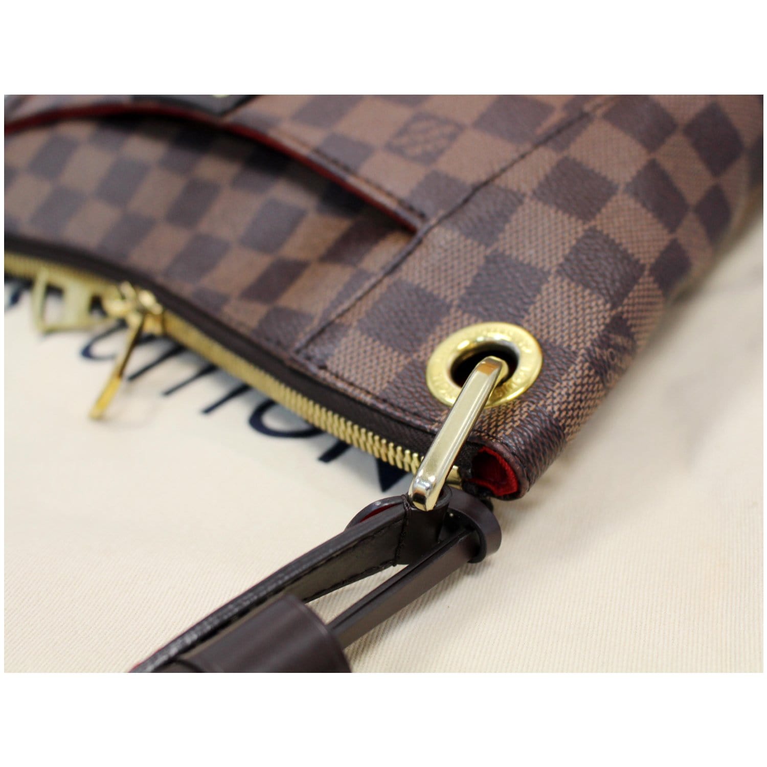 LOUIS VUITTON South Bank Besace Damier Ebene Crossbody Bag Brown