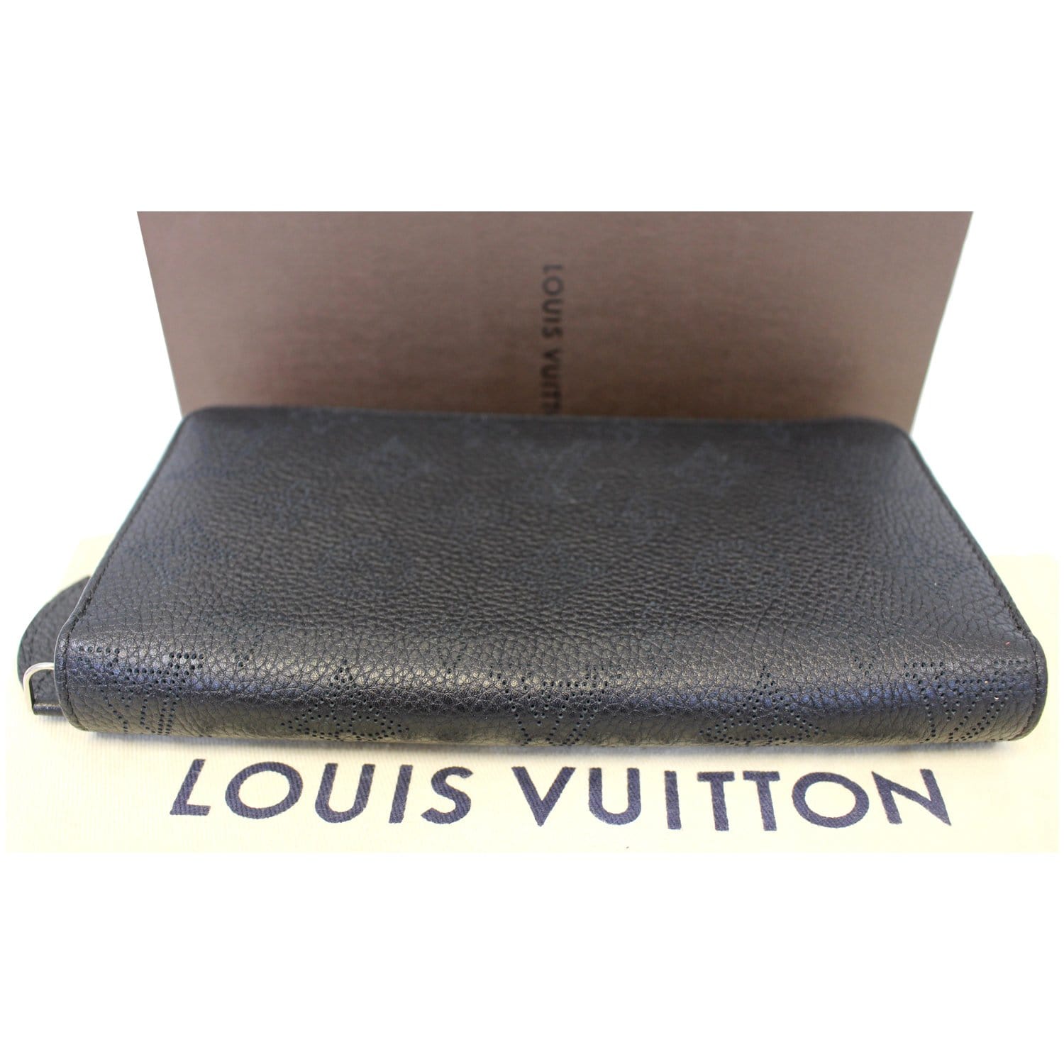 LOUIS VUITTON Mahina Noir Zippy Wallet Noir Black-US