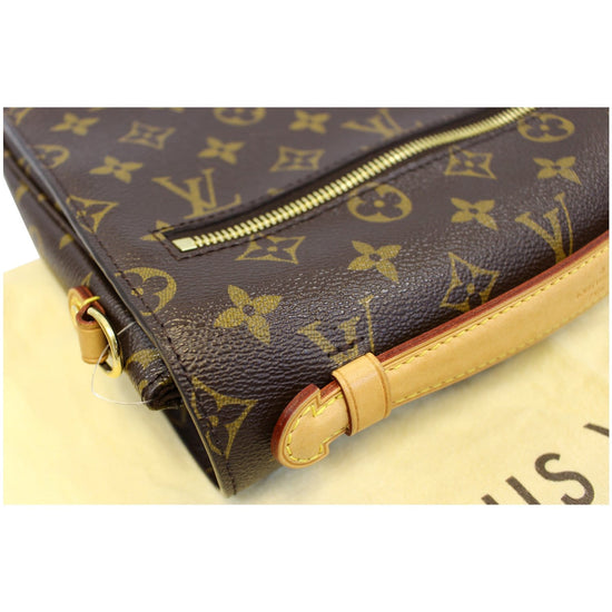 Chic and Stylish Louis Vuitton Pochette Métis handbag