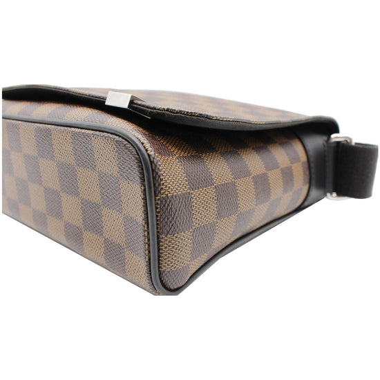 Replica Louis Vuitton N41212 District MM Messenger Bag Damier Ebene Canvas  For Sale