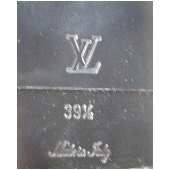 LOUIS VUITTON METROPOLIS FLAT RANGER MONOGRAM BOOT SIZE 39.5 W/BOX