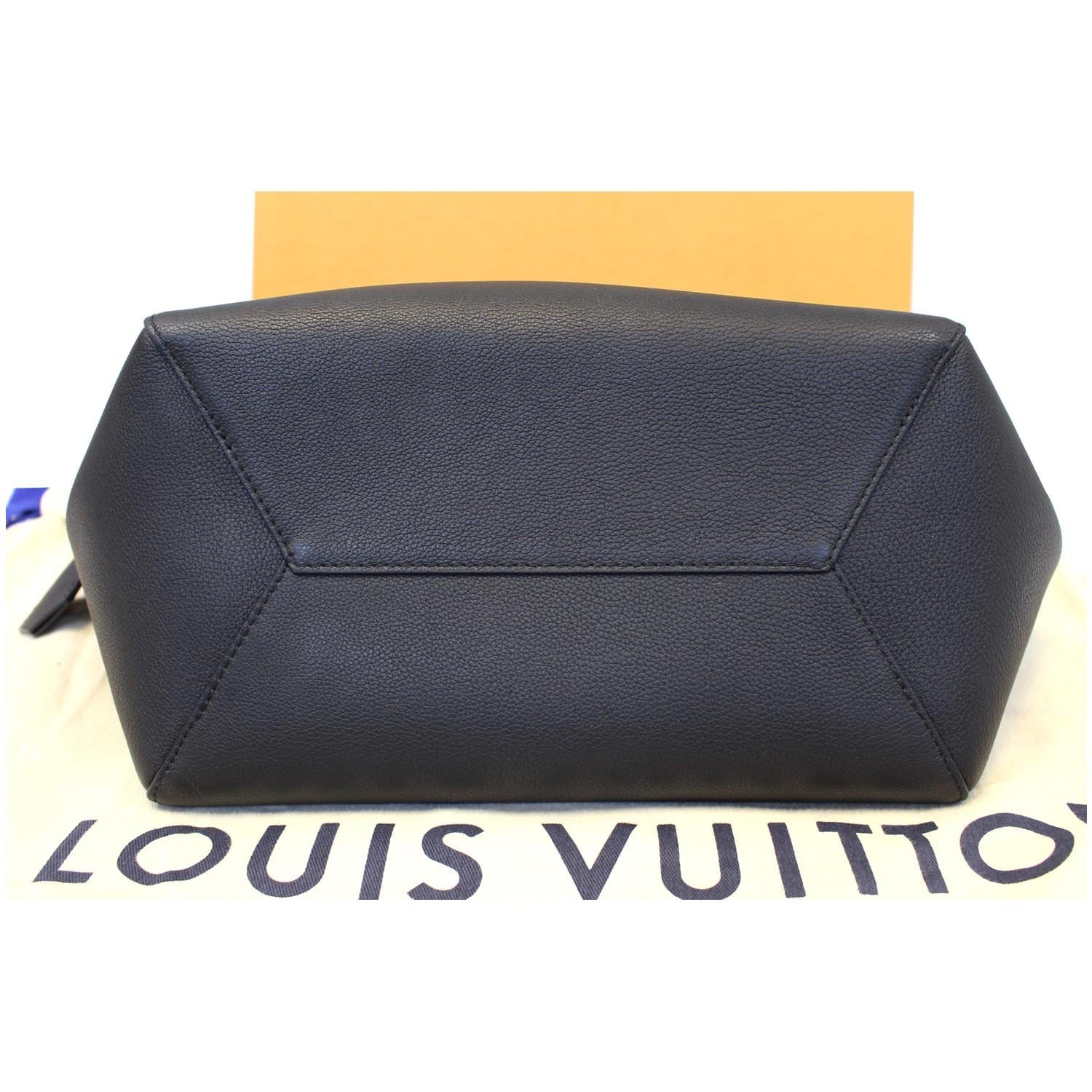 LOUIS VUITTON Lockme Cabas Calfskin Leather Shoulder Bag Black-US