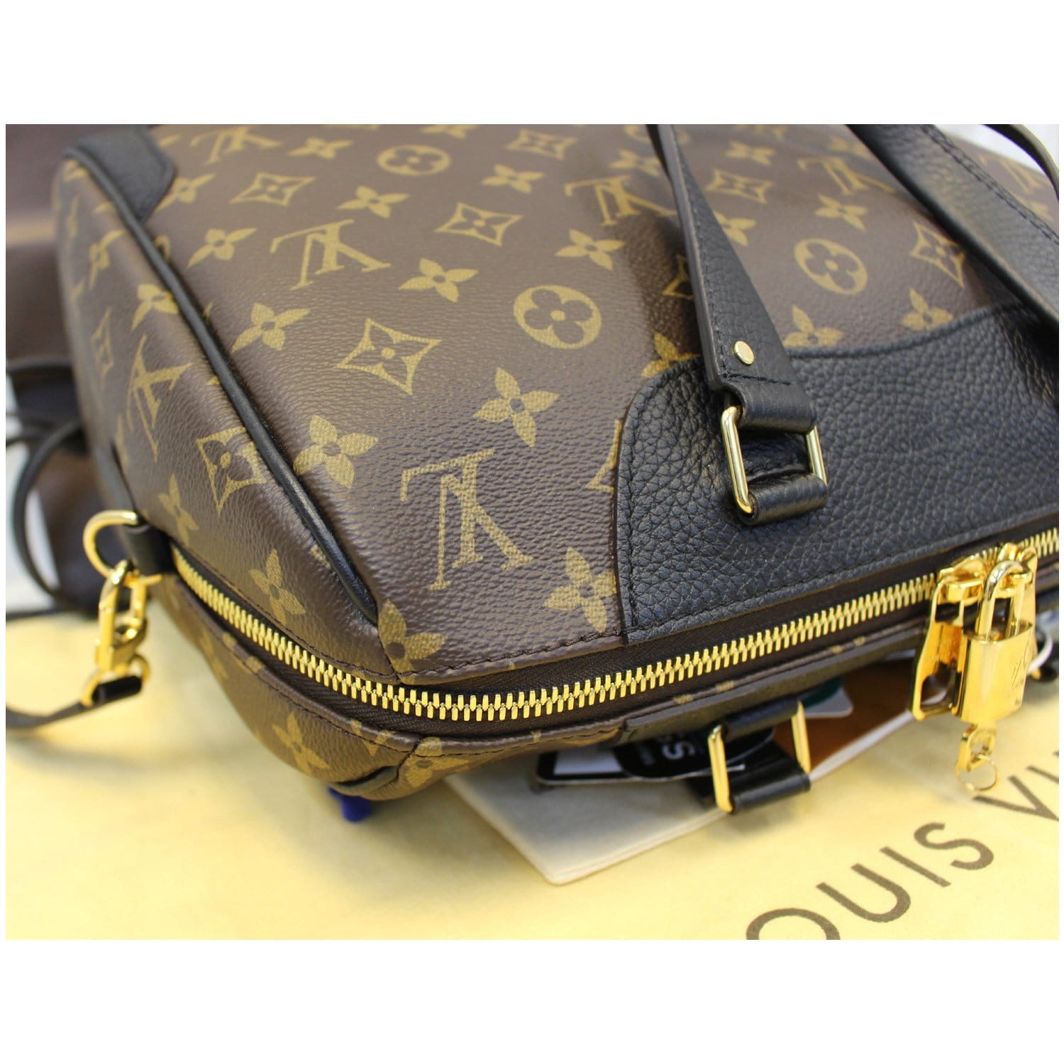 LOUIS VUITTON Monogram Canvas Retiro NM Shoulder Bag Noir