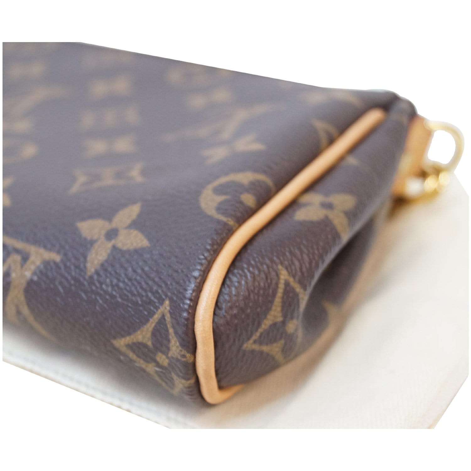 LOUIS VUITTON Pochette Eva Monogram Canvas Clutch Crossbody Bag Brown