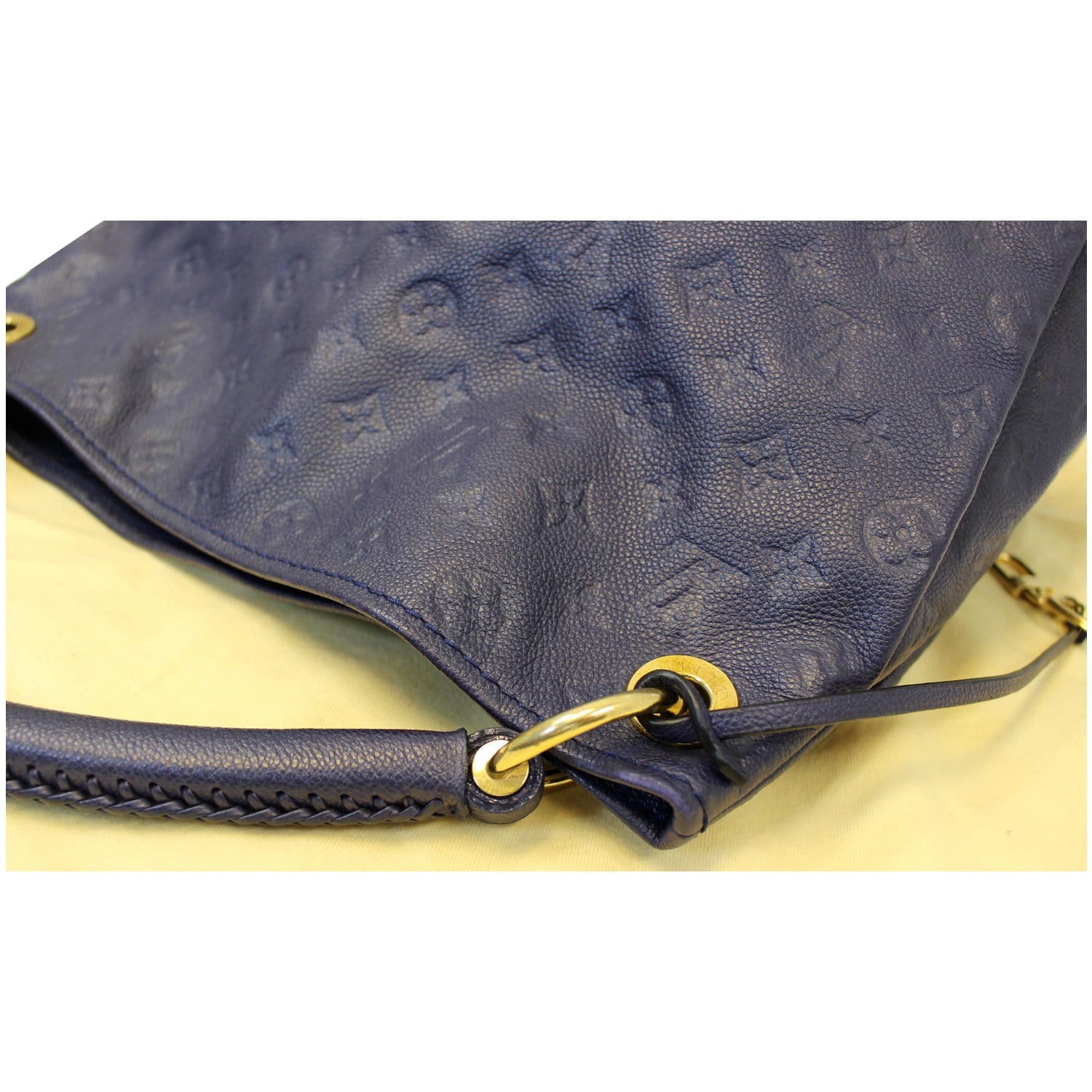 Louis Vuitton Artsy MM Monogram Empreinte Navy and Red Tote Bag at 1stDibs