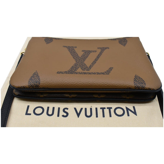 LOUIS VUITTON Reverse Monogram Giant Double Zip Pochette 1231667