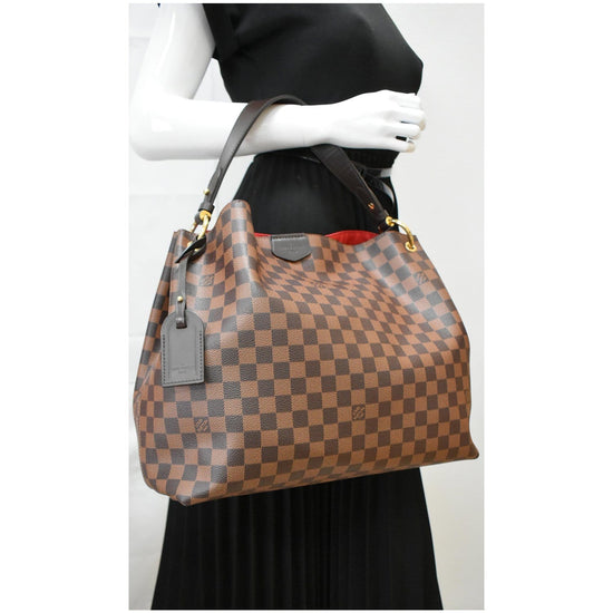 Graceful leather handbag Louis Vuitton Brown in Leather - 32288820