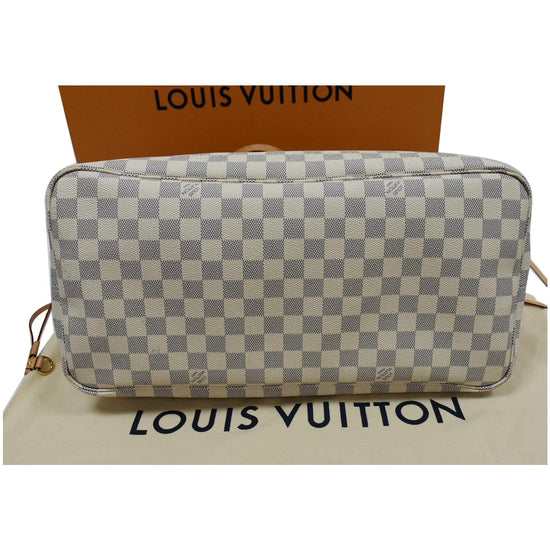 ViaAnabel - 🤍Louis Vuitton Damier Azur Totally GM Bag ▪️This stylish tote  is finely crafted of Louis Vuitton signature damier canvas in azure blue in  the largest size. ▪️The bag feature vachetta