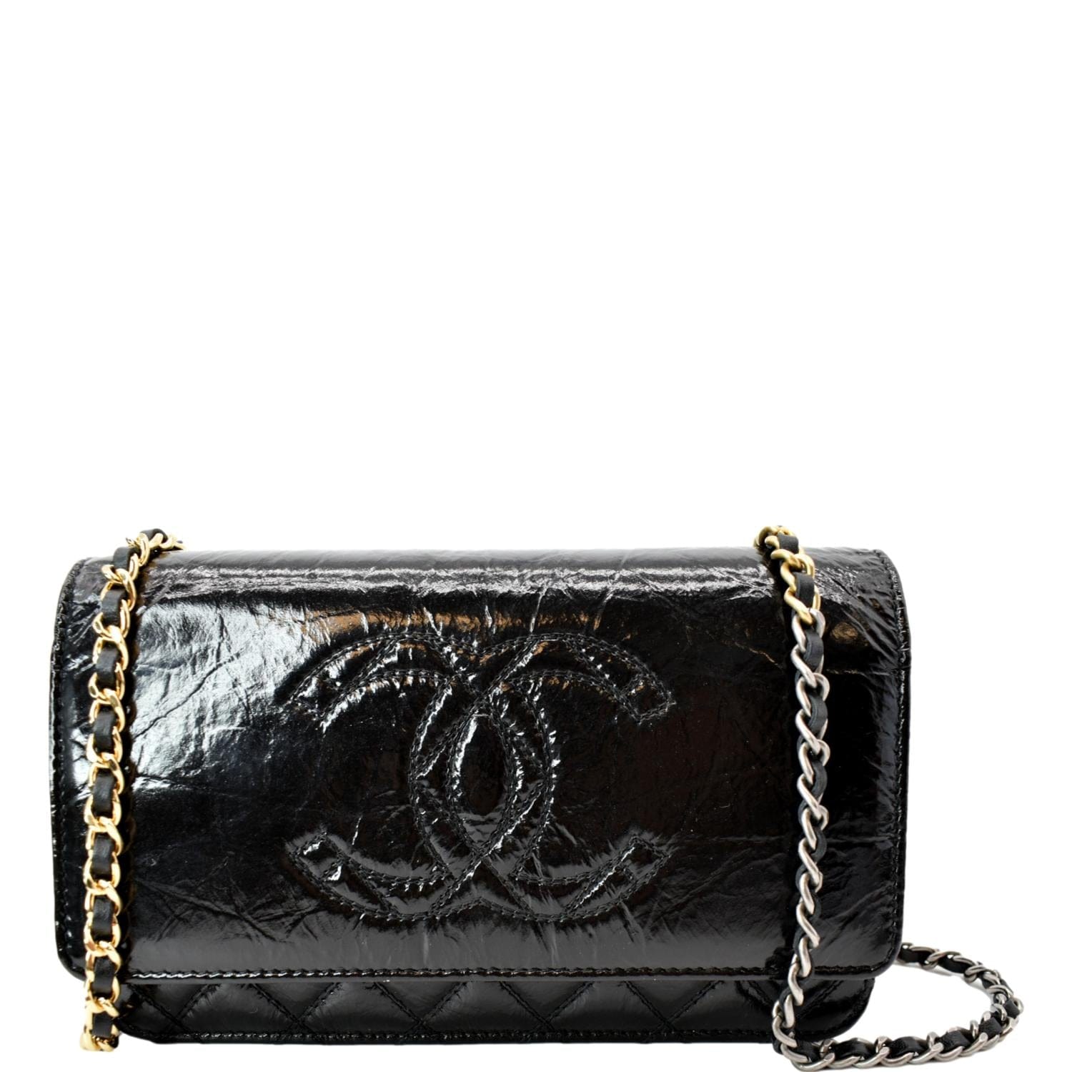Chanel Vintage Limited Edition Black Patent CC Compact Wallet on Chain  ($2,195) ❤ liked on Polyvore fe…
