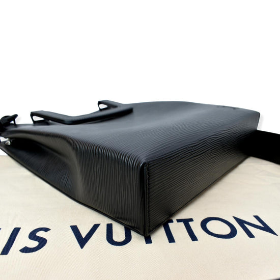 Louis Vuitton Rose Pondicherry Epi Leather Petit Sac Plat Bag