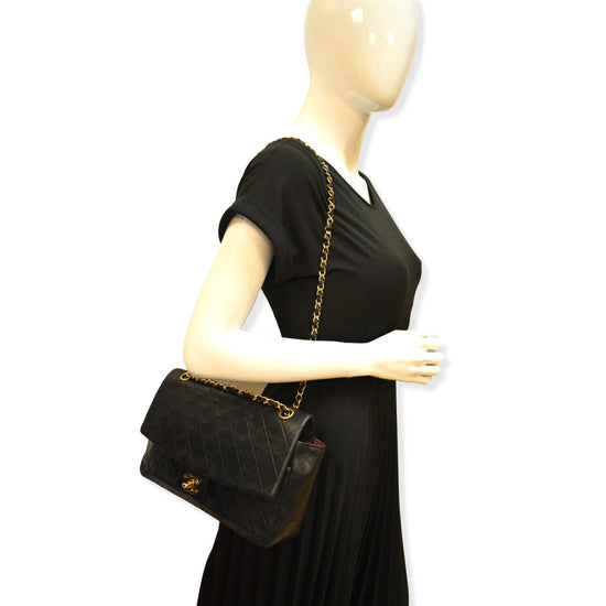 Black Chanel Medium Classic Lambskin Single Flap Shoulder Bag – Designer  Revival