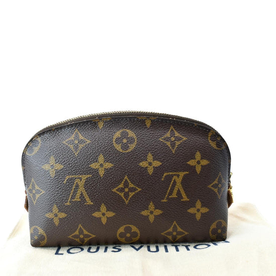 Shop Louis Vuitton MONOGRAM 2023-24FW Monogram Canvas Leather Logo Pouches  & Cosmetic Bags (GI0907) by BrandShoppe