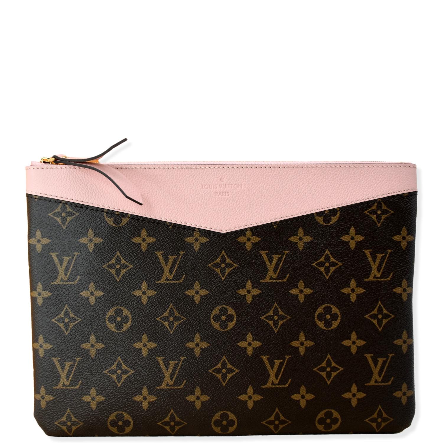 Louis Vuitton Toiletry Pouch 26 Vs. Daily Pouch 