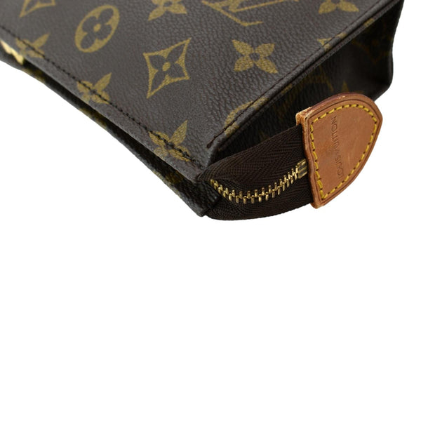 Louis Vuitton 2010 pre-owned Poche Toilette 15 Cosmetic Pouch