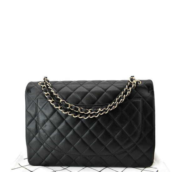 Veste en cuir et sac Chanel.  Fashion, Chanel handbags, Chanel maxi