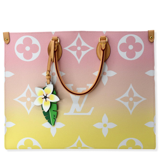 Louis Vuitton, Bags, Louis Vuitton By The Pool Pink Capsule Onthego Gm  Giant Flower Monogram Bag