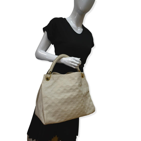 Louis Vuitton Monogram Empreinte Artsy MM Shoulder Bag (SHF-14849) – LuxeDH