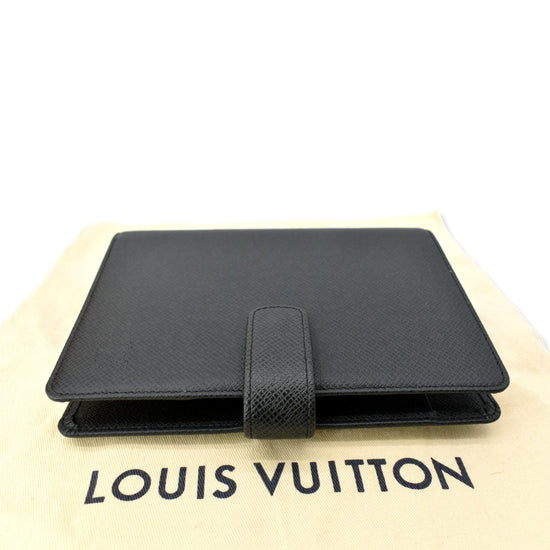 Louis Vuitton Taiga Desk Agenda Cover (SHG-12418) – LuxeDH