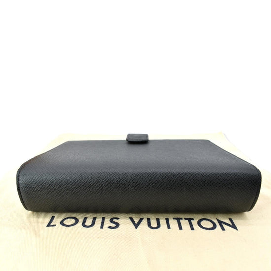 Louis Vuitton Black Taiga Small Ring Agenda Cover – The Closet