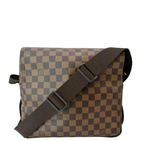 LOUIS VUITTON DAMIER EBENE NAVIGLIO SHOULDER/MESSENGER BAG, with adjustable  dark brown fabric shoulder strap, gold tone hardware and dark brown leather  trims, top zip closure and two overlaying flaps with snap closure